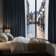 Geluiddempende raamdecoratie voor de slaapkamer: een gids voor een ongestoorde nachtrust – Hero Image Geluiddempende raamdecoratie voor de slaapkamer: een gids voor een ongestoorde nachtrust